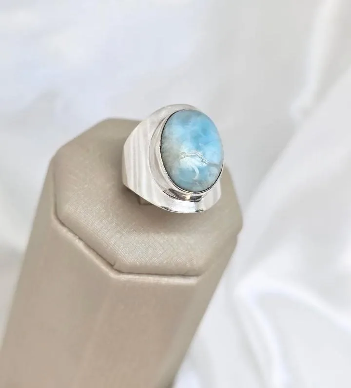 Anel chapa de larimar