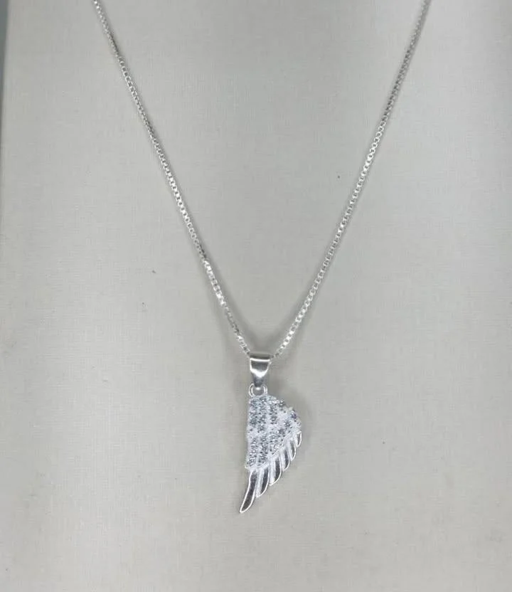 Colar asa de anjo inspiração pandora 