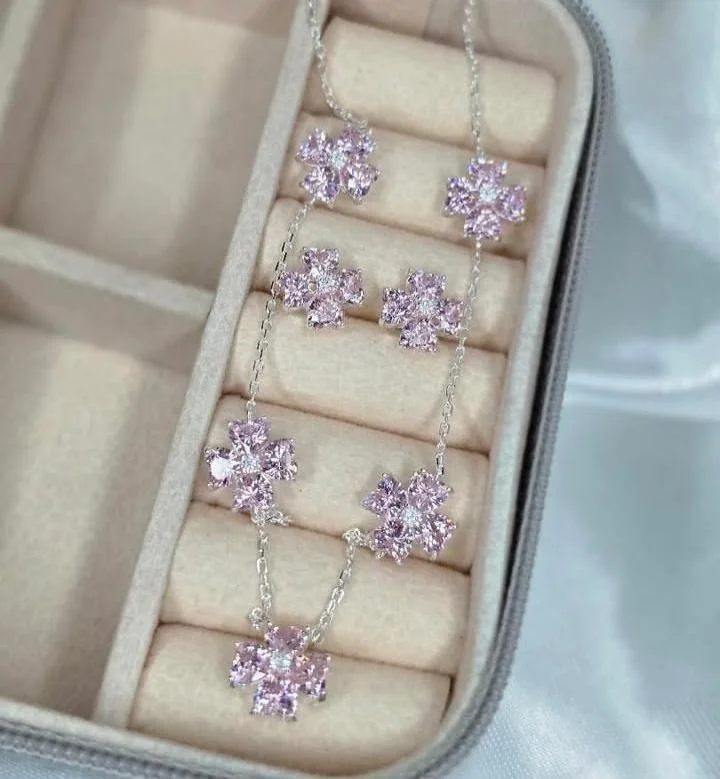 Conjunto trevos rosa 