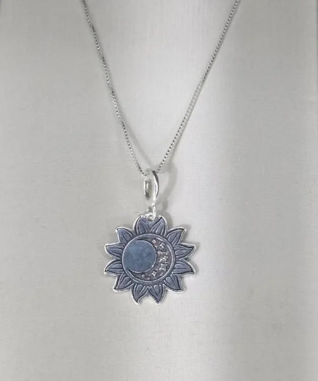 Gargantilha sol e lua boho