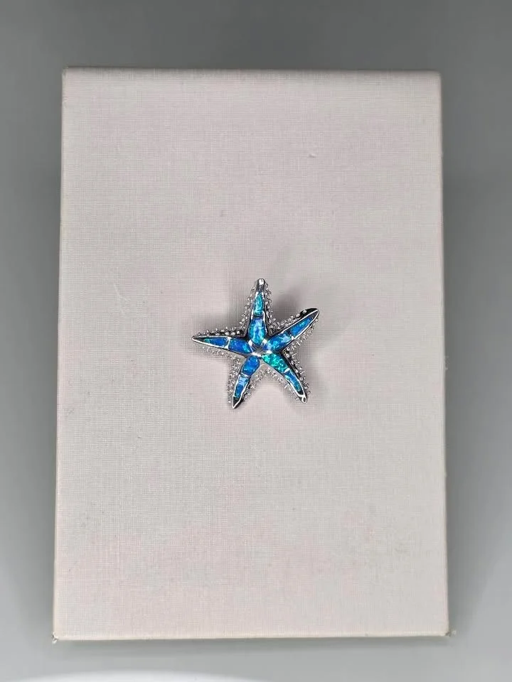 Pingente estrela do mar em opala azul