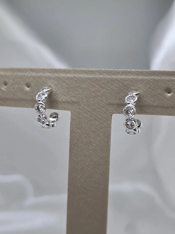 Argolinha esferas de zirconias 