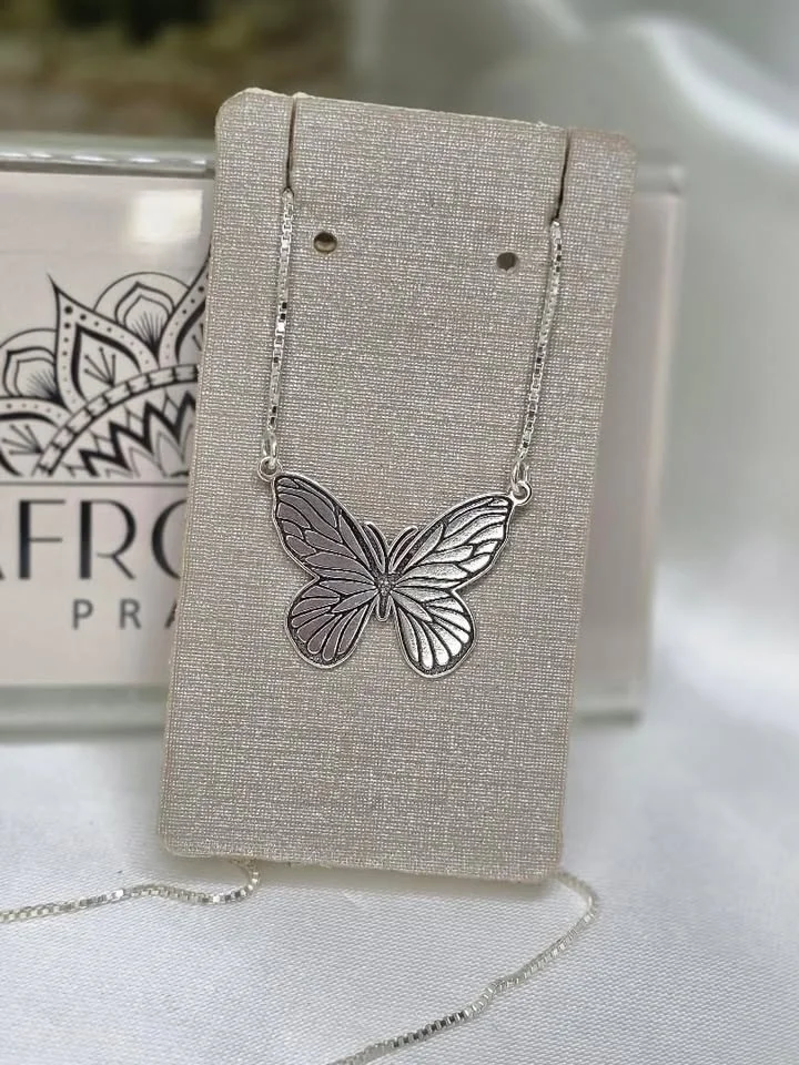 Colar borboleta boho
