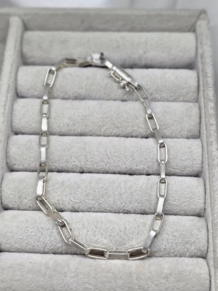 Pulseira cadeado fechado 